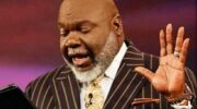 TD Jakes preaches to his crowd during his sermon