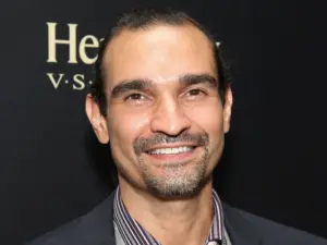 Javier Muñoz Completes His Run in “Hamilton”