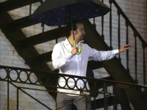 Lin-Manuel Miranda Expected To Leave Hamilton in June 2016