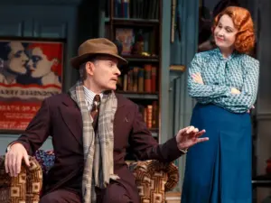 Kevin Kline Stars in “Present Laughter” on Broadway