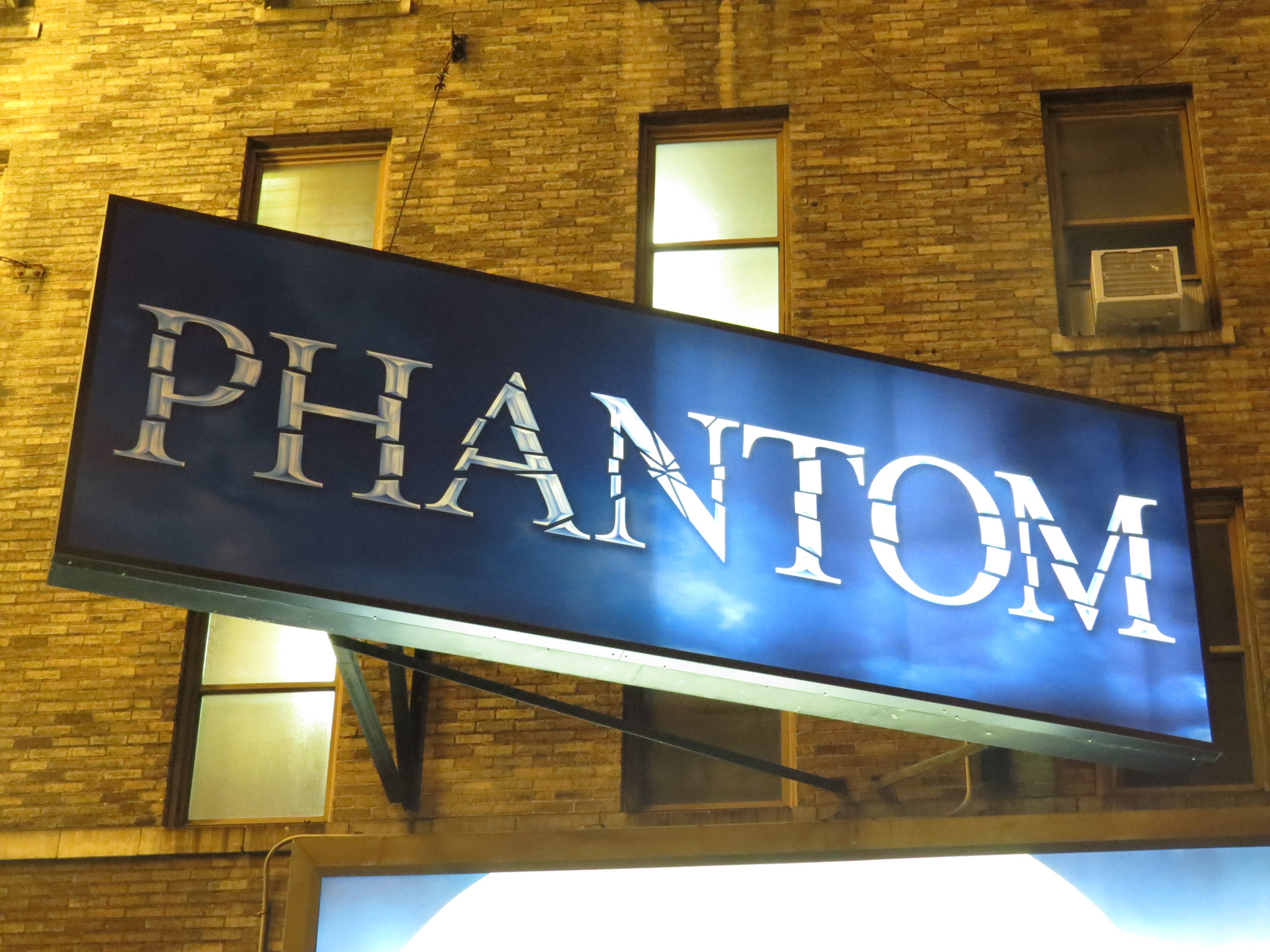 Phantom Shocks Broadway by Setting a Closing Day in February 2023