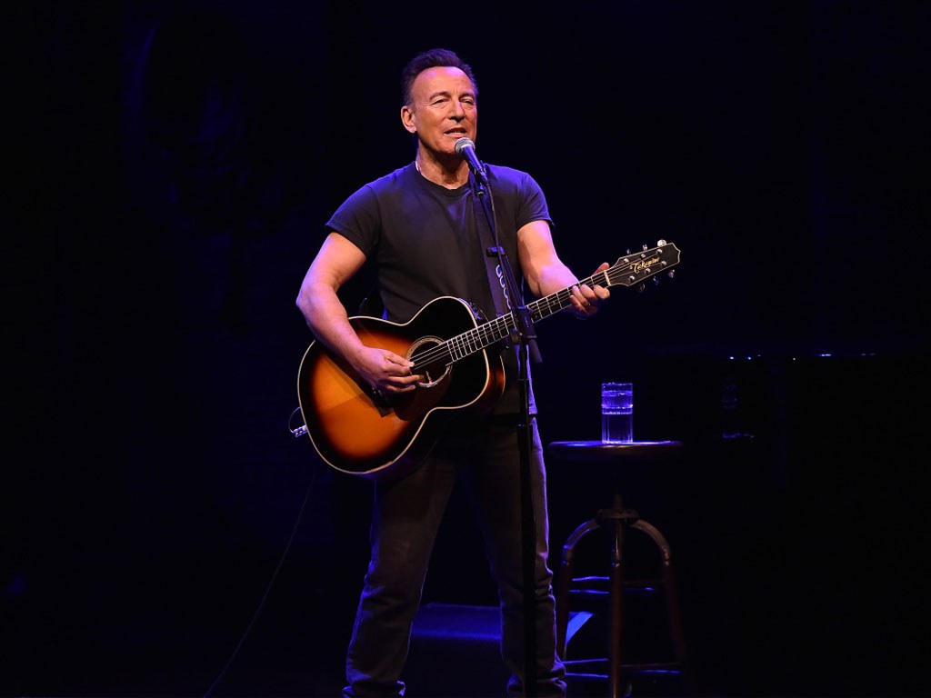 Bruce Springsteen Earns Rave Reviews on Broadway