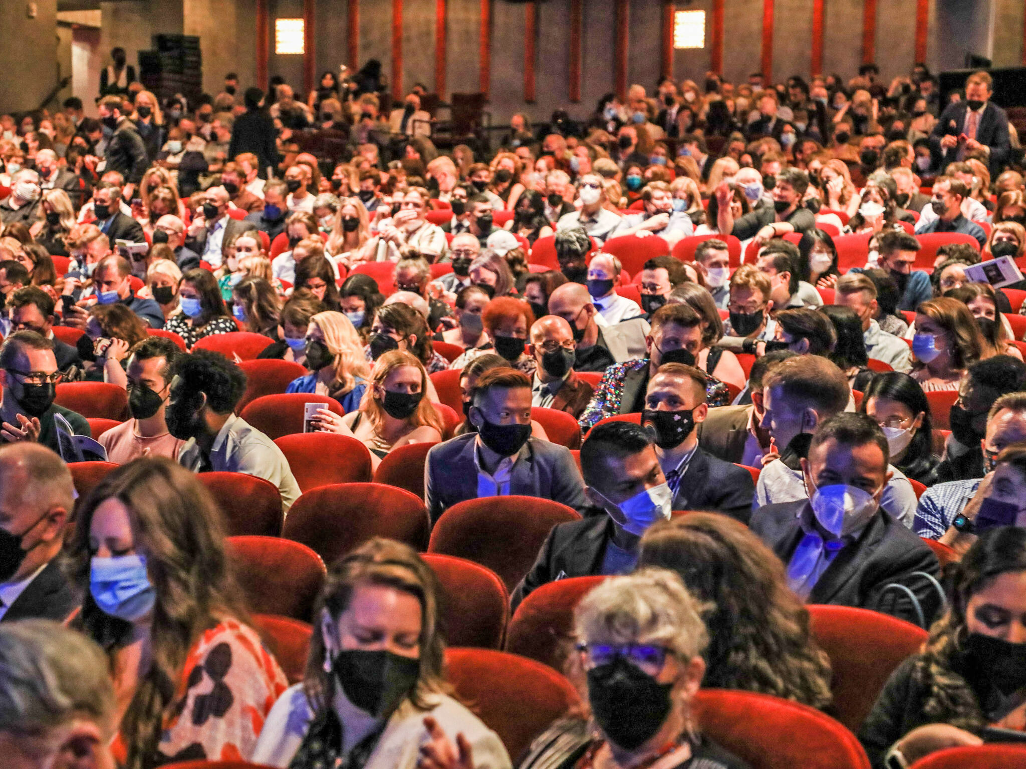 Face Mask Wearing in Broadway Theatres Goes Optional