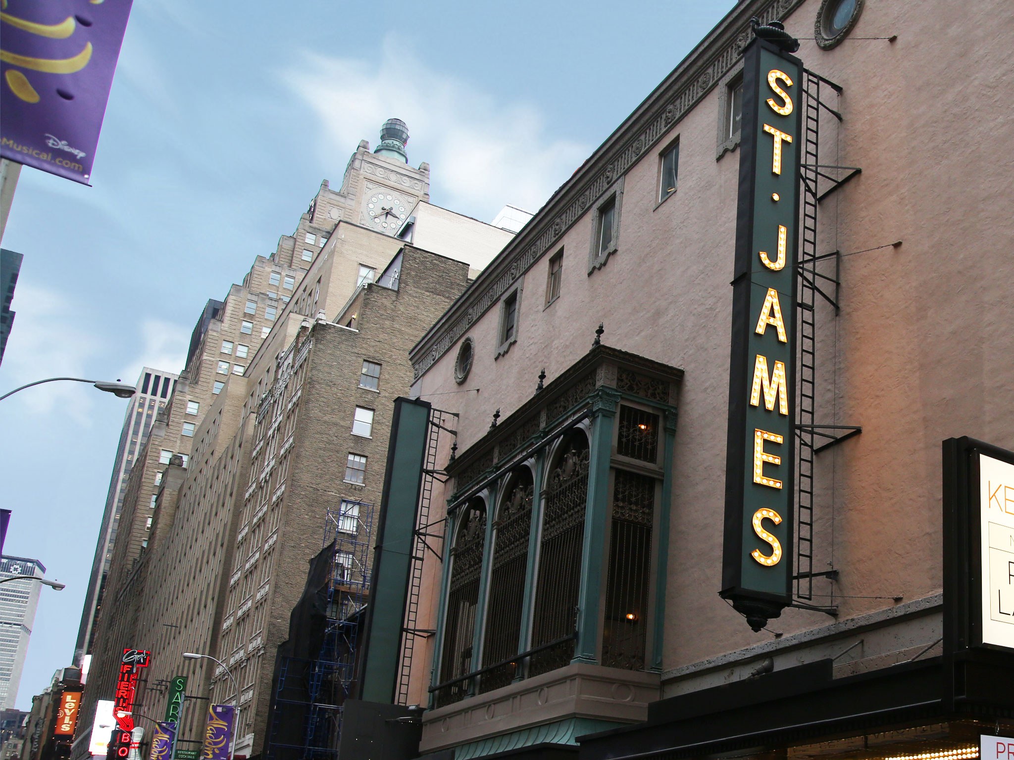 restaurants near st james theatre new york